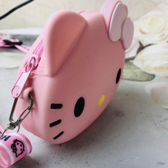 NEW Mini Silicone Hello Kitty Crossbody - Picture 6 of 7